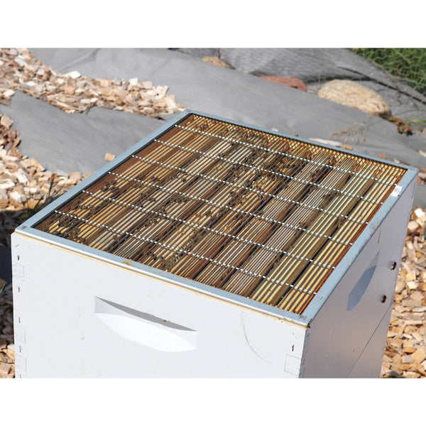 10 Frame Metal Bound Extra Heavy Welded Queen Excluder