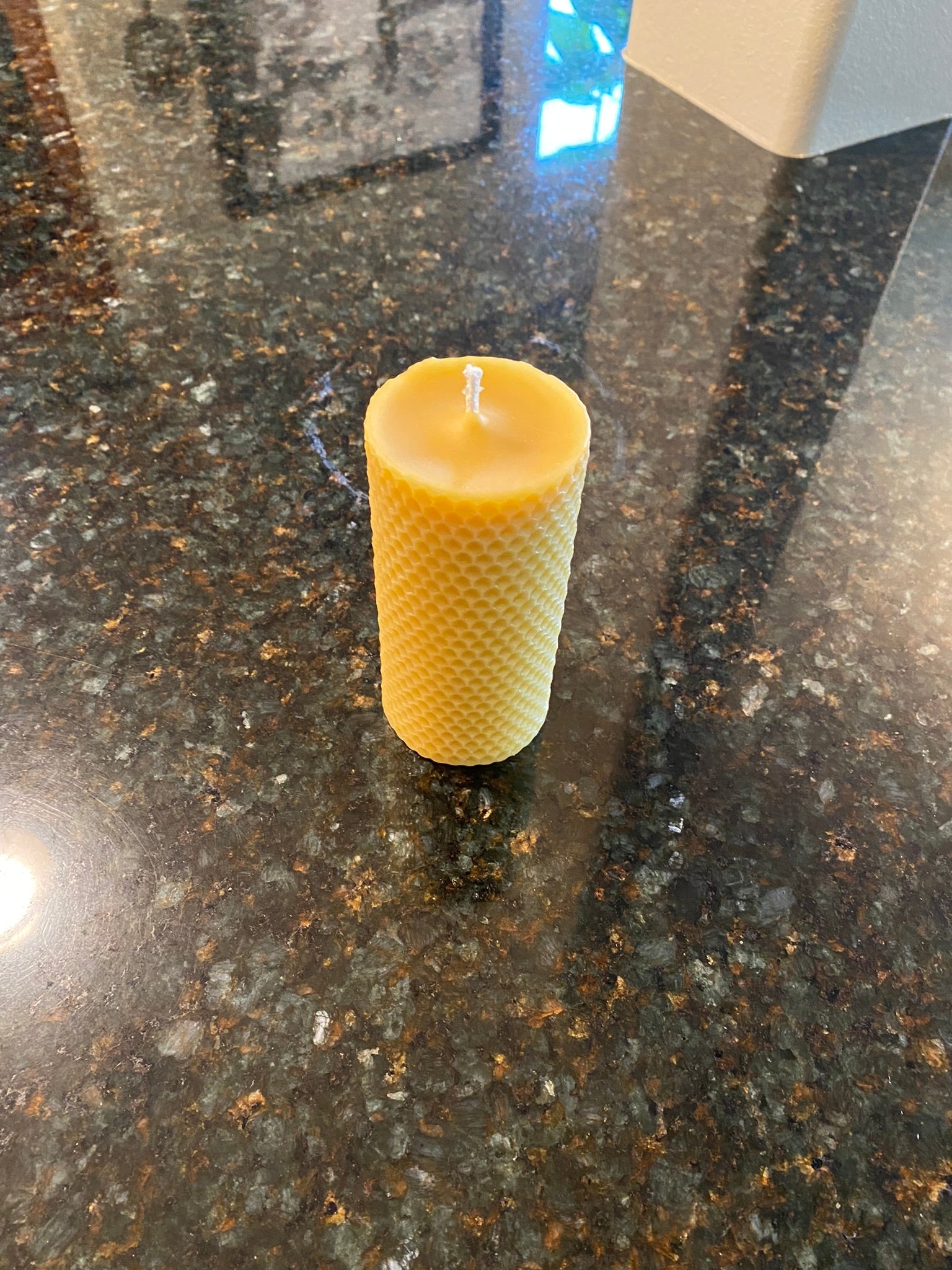 100% Pure Beeswax Pillar Honey Comb Candle - Image 2